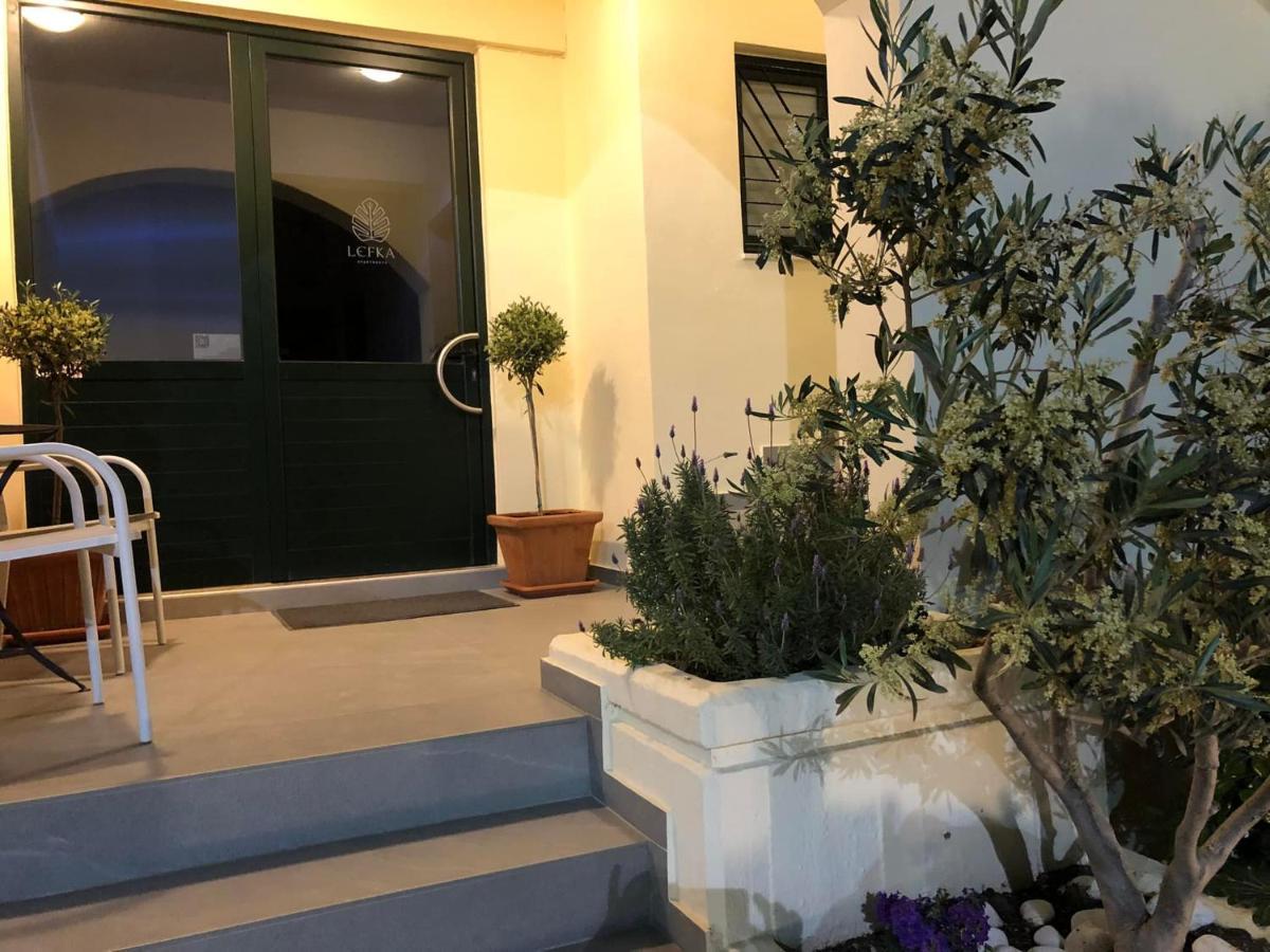 Lefka Apartments Parigoria Esterno foto